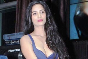 Poonam-Pandey-1