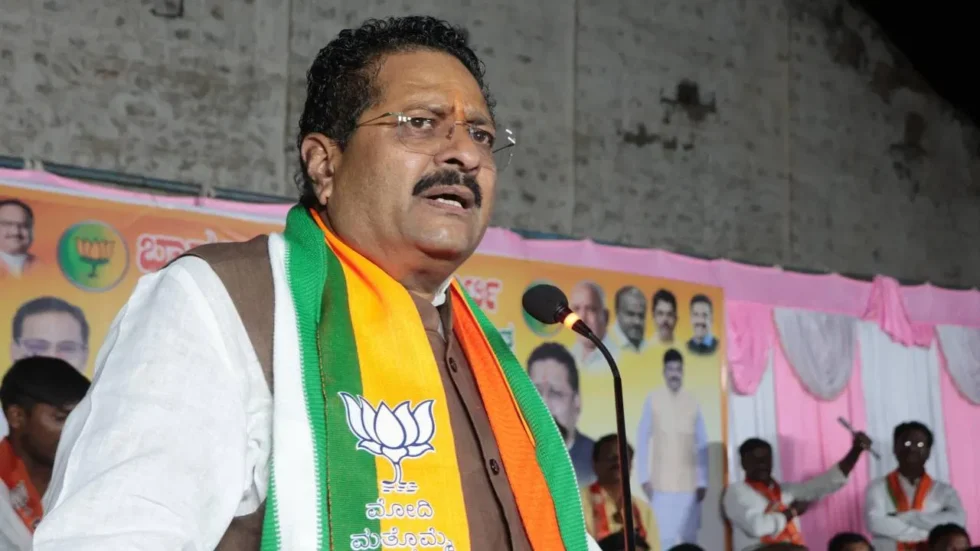 ಹಿಂದೂಗಳು ಮುಸ್ಲಿಂ ವ್ಯಾಪಾರಿಗಳ ಬಳಿ ವಹಿವಾಟು ಮಾಡಬೇಡಿ; ಯತ್ನಾಳ್