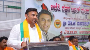 ಐಟಿ ದಾಳಿಯಲ್ಲಿ 4.8 ಕೋಟಿ ರೂ. ವಶಕ್ಕೆ; ಬಿಜೆಪಿ ಅಭ್ಯರ್ಥಿ ಸುಧಾಕರ್ ವಿರುದ್ಧ ಎಫ್ ಐಆರ್! k-sudhakar-1