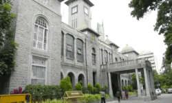 ಇ ಖಾತಾ ಹೆಸರಿನಲ್ಲಿ ತೊಂದರೆ ಕೊಡುತ್ತಿದ್ದ ಅಧಿಕಾರಿಗಳಿಗೆ ವಾರ್ನಿಂಗ್