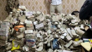 ED-Raids-In-Ranchi-Underway-Around-Rs-20-Cr-Cash-Recovered-From-Jharkhand-Ministers-Secretary