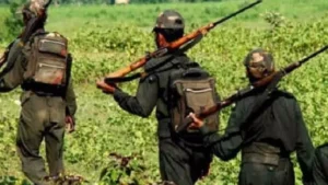 ಮೂವರು ನಕ್ಸಲರ ಹತ್ಯೆ; 33 ಜನ ಶರಣಾಗತಿ! naxals-1