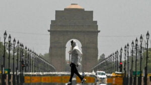 ದೆಹಲಿಯಲ್ಲಿ ಬಿಸಿ ಗಾಳಿ; 15 ಜನ ಬಲಿ! Delhi