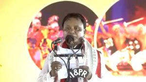 Mohan-Charan-Majhi-takes-oath-as-cm