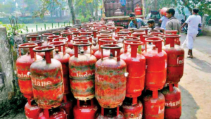 ವಾಣಿಜ್ಯ ಬಳಕೆಯ ಸಿಲಿಂಡರ್ ದರದಲ್ಲಿ ಮತ್ತೆ ಇಳಿಕೆ!! lpg-sylender