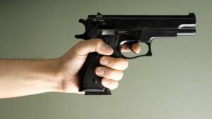 _132334429_gunstraight