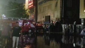 Delhi-Flood-Rain-DelhiCoachingCentre-Students