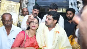 ಸರ್ಕಾರಿ ಅಧಿಕಾರಿ ಹಣೆಗೆ ಕುಂಕುಮ ಹಚ್ಚಿದ ಸಂಸದ ಸುನೀಲ್ ಭೋಸ್ sunil-boss