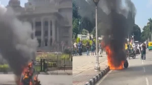 a-young-man-set-his-bike-on-fire-in-front-of-the-vidhana-soudha-due-to-his-anger-towards-the-police