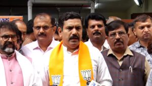 ಮುಡಾ ಹಗರಣ; ಸಿಎಂ ರಾಜೀನಾಮೆಗಾಗಿ ಪಟ್ಟು WhatsApp Image 2024-09-25 at 1.31.44 PM (1)