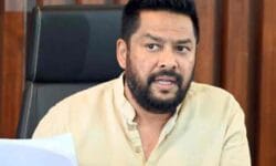 ಬೀಸೋ ದೊಣ್ಣೆಯಿಂದ ತಪ್ಬಿಸಿಕೊಂಡ ಬಿ. ನಾಗೇಂದ್ರ!