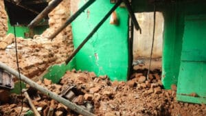 ಮನೆಗೋಡೆ ಕುಸಿದು ವೃದ್ಧೆ ಸಾವು ಮನೆಗೋಡೆ ಕುಸಿದು ವೃದ್ಧೆ ಸಾವು