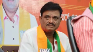 ಜಾತಿ ನಿಂದನೆ ಪ್ರಕರಣ; ಎಫ್ ಎಸ್ ಎಲ್ ವರದಿಯಲ್ಲಿ ಮುನಿರತ್ನ ಧ್ವನಿ ದೃಢ ಮುನಿರತ್ನ ವಿರುದ್ಧ ಸ್ಫೋಟಕ ಮಾಹಿತಿ ಬಿಚ್ಚಿಟ್ಟ ಸಂತ್ರಸ್ತೆ!