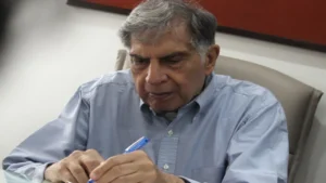 ತೀವ್ರ ಅನಾರೋಗ್ಯದಿಂದ ಬಳಲುತ್ತಿರುವ ರತನ್ ಟಾಟಾ! ತೀವ್ರ ಅನಾರೋಗ್ಯದಿಂದ ಬಳಲುತ್ತಿರುವ ರತನ್ ಟಾಟಾ!