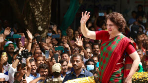 ಮೊದಲ ಚುನಾವಣೆಯಲ್ಲೇ ಸಹೋದರನ ದಾಖಲೆ ಮುರಿದು ಭರ್ಜರಿ ಜಯ ಸಾಧಿಸಿದ ಪ್ರಿಯಾಂಕಾ Priyanka-Gandhi-1 (1)