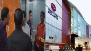 bengalurus-mantri-mall-faces-backlash-after-staff-denies-lift-access-to-delivery-executive.-video