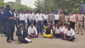 lawyers-protest-in-anekal-hosur