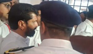 ಸಚಿವೆ ಲಕ್ಷ್ಮೀ ಹೆಬ್ಬಾಳ್ಕರ್ ಬಗ್ಗೆ ಅಶ್ಲೀಲ ಪದ ಬಳಕೆ; ಸಿ.ಟಿ. ರವಿ ಹಲ್ಲೆಗೆ ಯತ್ನ WhatsApp Image 2024-12-19 at 5.22.35 PM