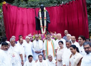 ಕಾಂಗ್ರೆಸ್ ನಾಯಕರಿಂದ ಪಥ ಸಂಚಲನ WhatsApp Image 2024-12-26 at 5.45.33 PM