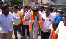 ಶಾಸಕ ಮುನಿರತ್ನ ತಲೆಗೆ ಮೊಟ್ಟೆ ಎಸೆತ