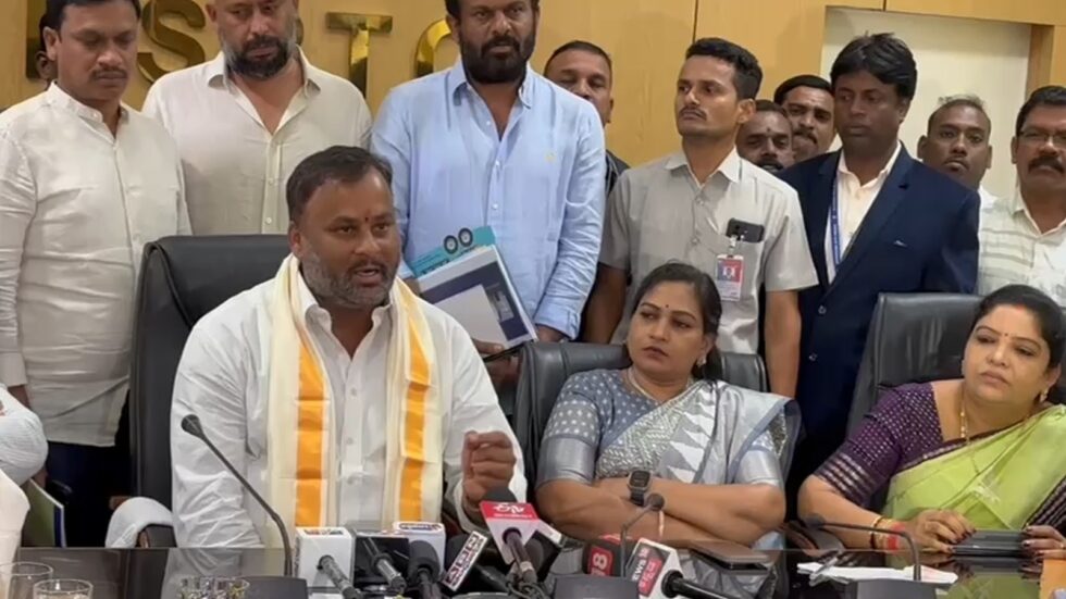 ಶಕ್ತಿ ಯೋಜನೆ ಯಶಸ್ಸು: ಆಂಧ್ರದಲ್ಲೂ ಜಾರಿಗೆ ತರಲು ಚಂದ್ರಬಾಬು ನಾಯ್ಡು ನಿರ್ಧಾರ!! ರಾಜ್ಯಕ್ಕೆ ಸಚಿವರ ನಿಯೋಗ!