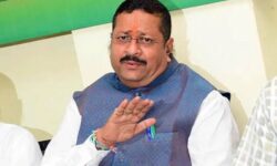 ಸಂವಿಧಾನ ಬರೆದಿದ್ದು ಅಂಬೇಡ್ಕರ್: ಜಾತಿ ಬಿಟ್ಟು ಒಂದಾಗಿ ಬಾಳಿ