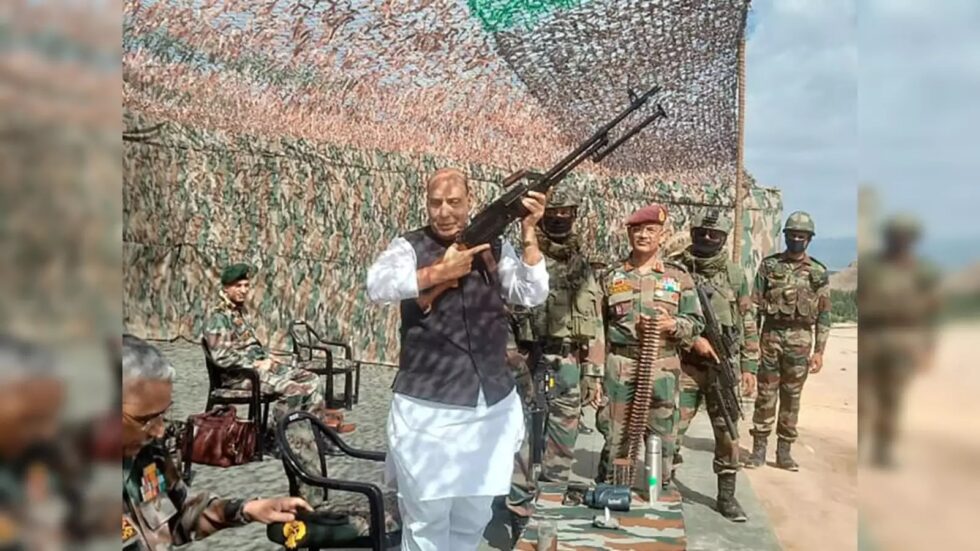 ರಕ್ಷಣಾ ಕ್ಷೇತ್ರದಲ್ಲಿ ಆತ್ಮನಿರ್ಭರ: ಮೇಕ್ ಇನ್ ಇಂಡಿಯಾ ಪವರ್